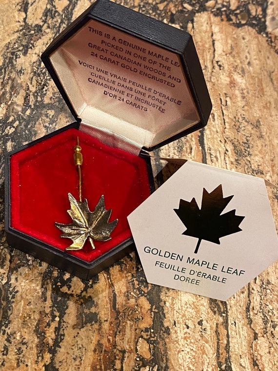 Broche Feuille D'érable Naturelle Plaquée Or 24 Carats - Occasion - Bon état
