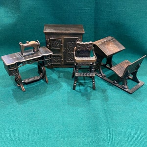 Vintage Lot Of Four Miniature Dollhouse Collectibles Metal Toys Durham Industries Inc. New York