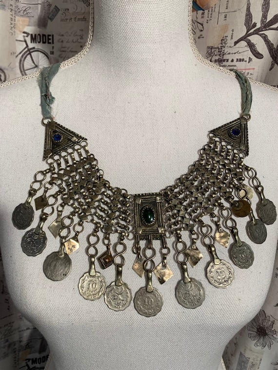 Vintage statement coin necklace - Gem