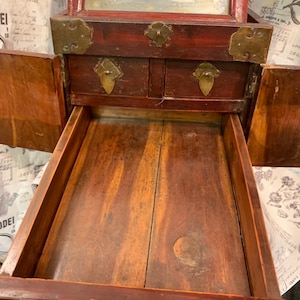 Estate Antique Asian Chinese/Japanese Geisha Make Up Rosewood Vanity Jewelry Box with Mirror