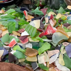 Shoreline Treasures: Mixed Sea Glass Art - Tumbled Beach Fragments for Crafts and Projects