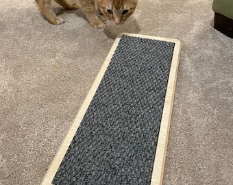 The V3 by Claw-Care, Real Wood Cat Scratching Post: Mess-Free, Durable, Healthy, Replaceable Pad