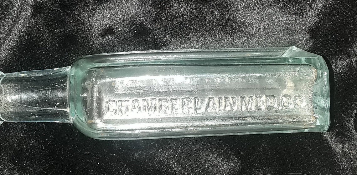 Antique 1890s Chamberlain's PainBalm Chamberlain Med. Etsy