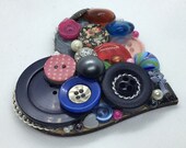Button addict Mosaic darner heart magnet 3D art collage 8cm upcycled vintage farmhouse rustic