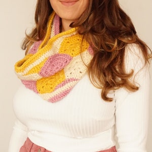 Crochet Pattern - Hexi Cowl Scarf