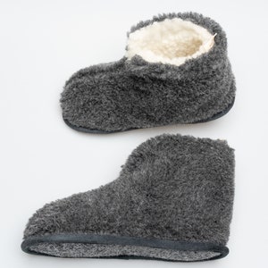 Eco Women's / Men's Merino Pure Sheep's Wool Slippers/ Sheepskin Slippers Non Slip Sole ,Birthday Gift image 4