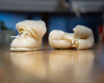 Wool Baby Booties, Wool Booties , Baby Booties, Natural Wool Slippers, White Wool Booties,  Kids Home Shoes