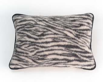 Organic lambwool pillow/ Lambwool pillow/  Wool filling pillow/ Sleep pillow/ Best pillow for neck pain/ Luxury pillow/ Warm Pillow