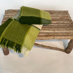 Coperta in 100% lana merino: motivo scozzese scandinavo, colori tenui e naturali (70 x 200 cm)