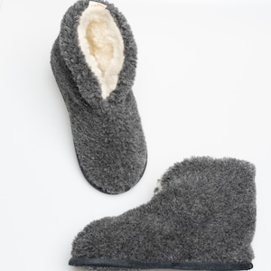 Eco Women's / Men's Merino Pure Sheep's Wool Slippers/ Sheepskin Slippers Non Slip Sole ,Birthday Gift image 5