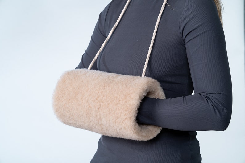 Manchon en laine mérinos avec poche, chauffe-mains hiver en laine mérinos pour femme image 1