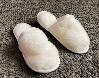 Merino Wool  Slippers/ Eco Womens / Mens Merino Pure Sheeps Wool Slippers , non slips sole, Birthday Gift