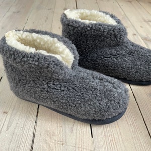 Eco Women's / Men's Merino Pure Sheep's Wool Slippers/ Sheepskin Slippers Non Slip Sole ,Birthday Gift image 2