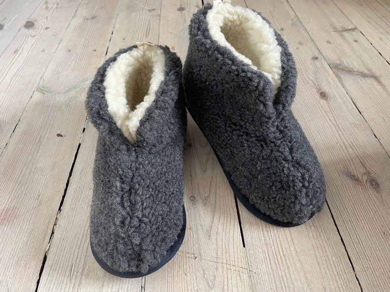 Eco Women's / Men's Merino Pure Sheep's Wool Slippers/ Sheepskin Slippers Non Slip Sole ,Birthday Gift image 1