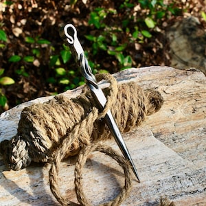 marlin spike, Hand forged from carbon steel