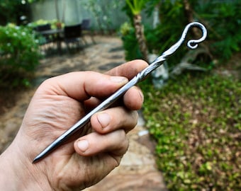Escriba de metal, forjado a mano en acero al carbono