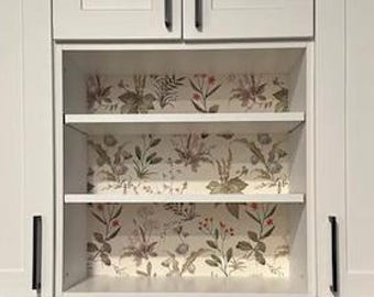 Estantería personalizada de laminado blanco de 3/4 de pulgada, 1 pieza de 31 3/8” de largo x 14” de ancho y otra de 33 3/8” de largo x 14” de ancho.