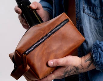Unique Gift Ideas, Groomsmen Dopp Kit, Personalized Toiletry Bag, Mens Skincare Bag, Custom Toiletry Bag with Monogram, Travel Grooming Kit