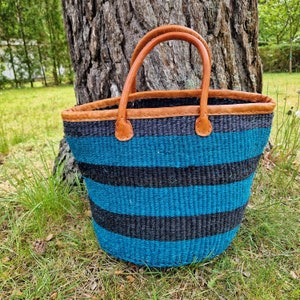 Sisal basket, sisal bag, tote bag, blue handmade sisal bag