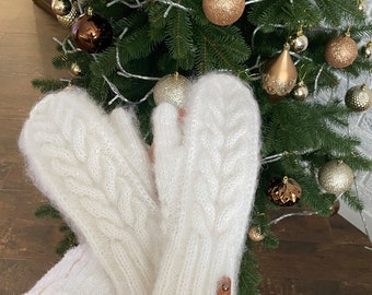 Knitted winter white mittens mohair hat handmade Bregoli design