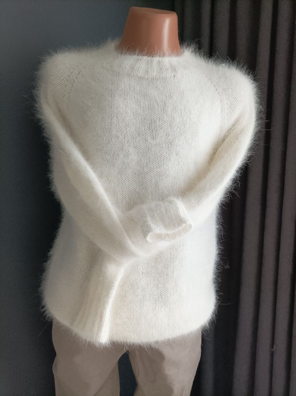 Ameri（アメリ）の「POPPING COLOR ANGORA KNIT（ニット