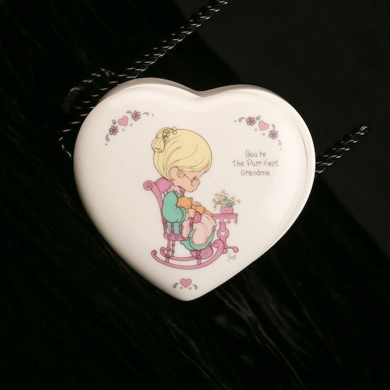 Vintage 1994 Precious Moments Enesco Heart Box Purr-fect Grandma
