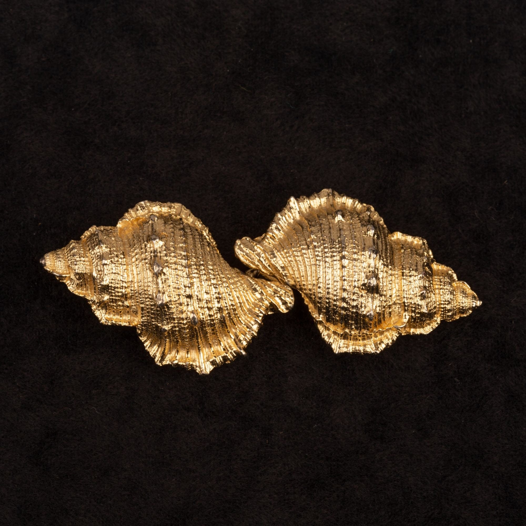 Vintage Gay Boyar Seashell Gold Tone Belt Buckle Vintage Gay Boyer Goldtone Seashell Buckle Grey Leather Belt  main image 4