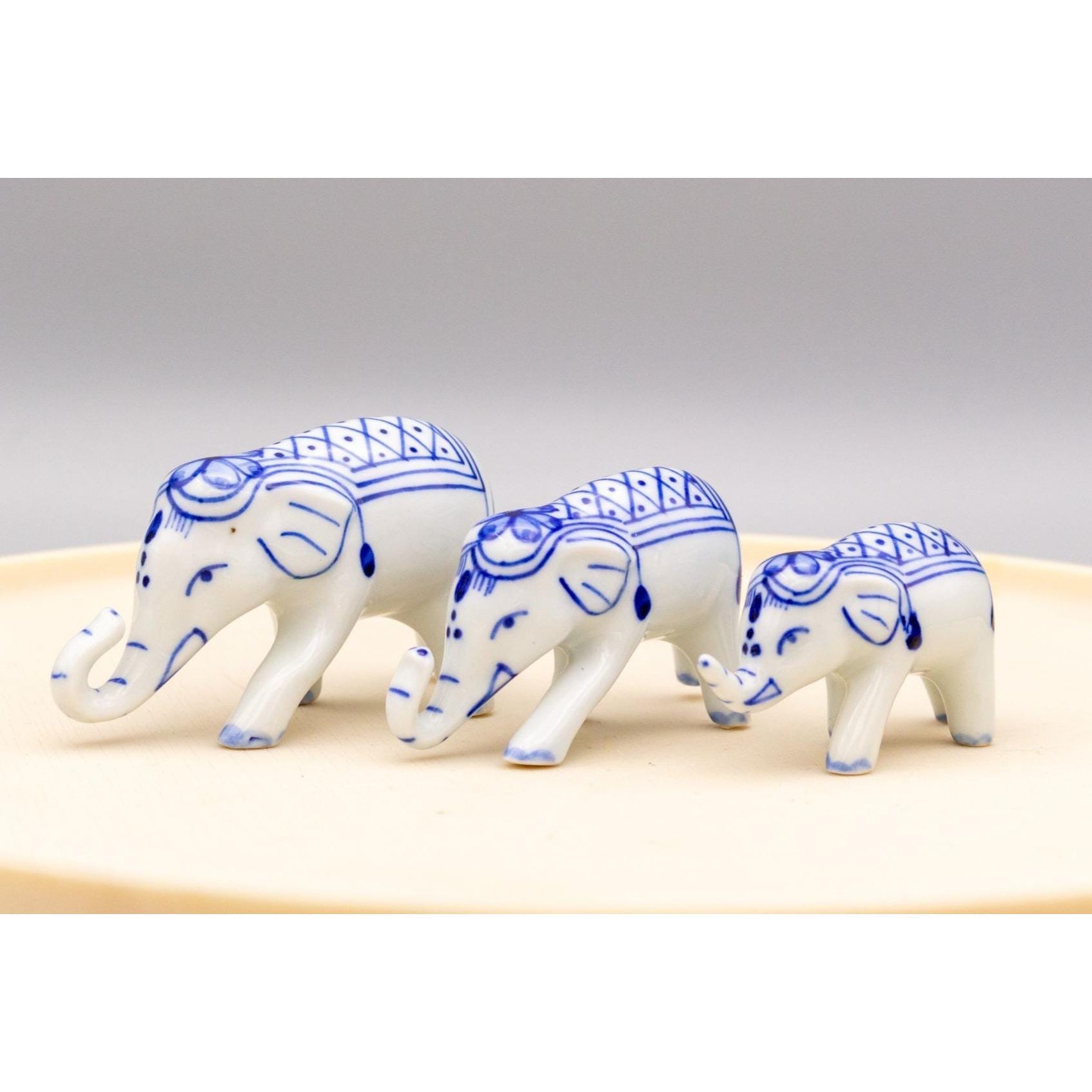 Delft Blue Elephant - Etsy