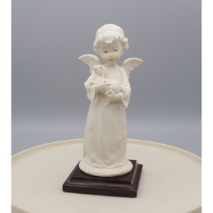 Vintage Guiseppe Armani Statue Signed Made in Italy Little Angel With Lamb no 0622