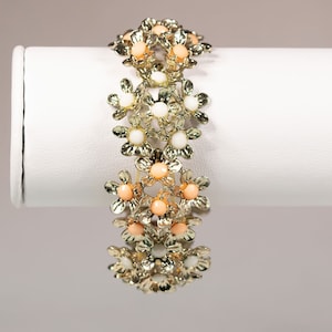 Vintage Gold Tone Floral Stretch Bracelet