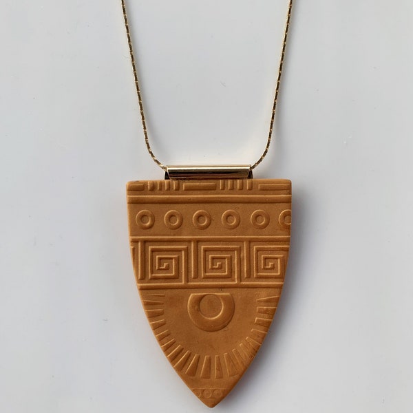 Collier pendentif "INCA" fanion sur chaîne - caramel doré et métal doré - Bijoux Fimo - Bijoux pâte polymère