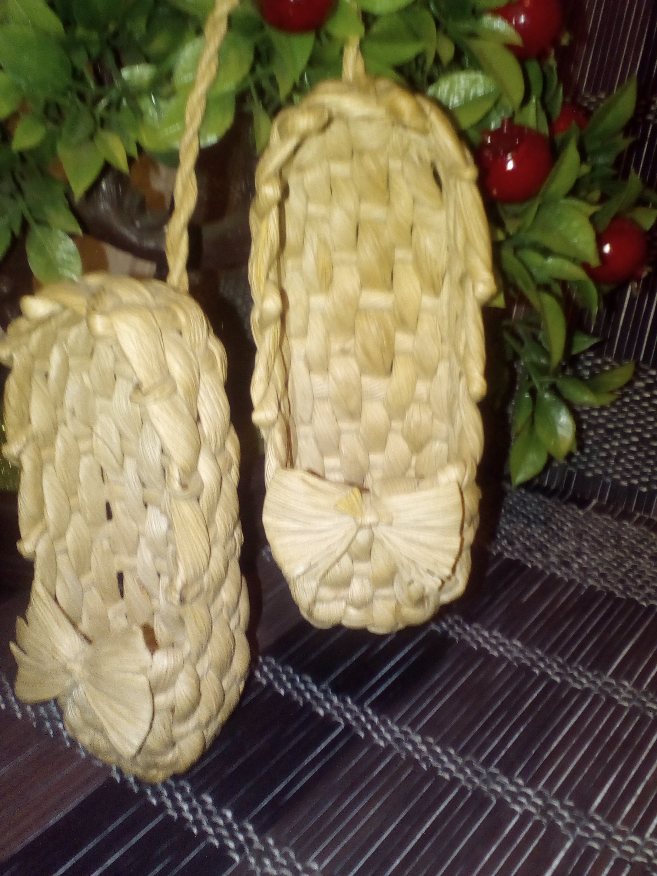 Handmade Straw Shoes/ Wicker Corn Husk Shoes/Souvenir Bast Etsy