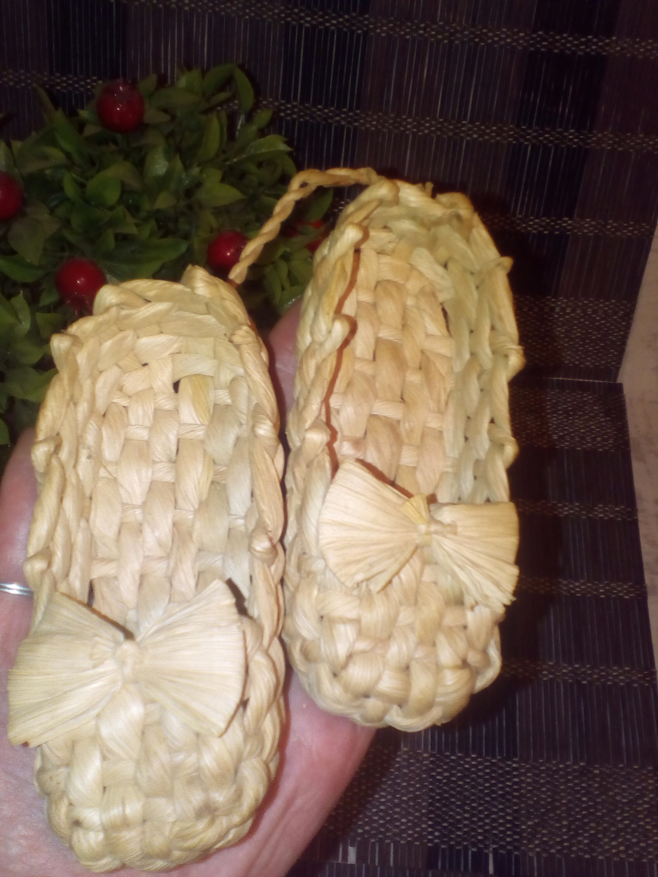Handmade Straw Shoes/ Wicker Corn Husk Shoes/Souvenir Bast Etsy
