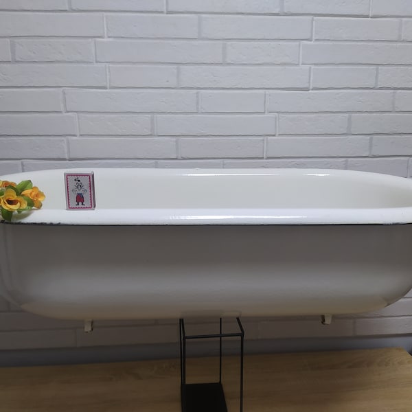 Vtg White Baby Bath Tub/Enamel Bathtub/Laundry Basin/Garden Planter/Farmhouse Decor/Wedding Gift/Thick Steel Soviet Enamelware/Vtg 80's