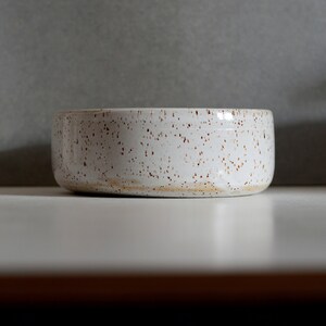 To order WHITE FRECLED ramen bowl, simple modern ceramic bowl for Asian soup, fruit or salade. Glazed in white glossy on freckled light clay image 5