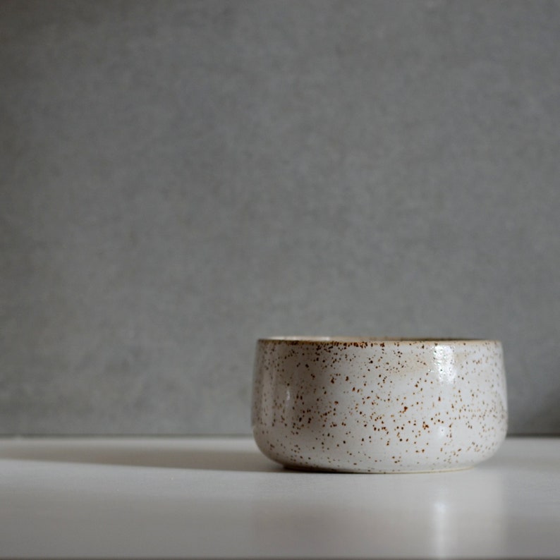 To order WHITE FRECLED BOWLS, simple modern ceramic bowls for breakfast, soup, dessert, glazed in white glossy on freckled light clay image 1