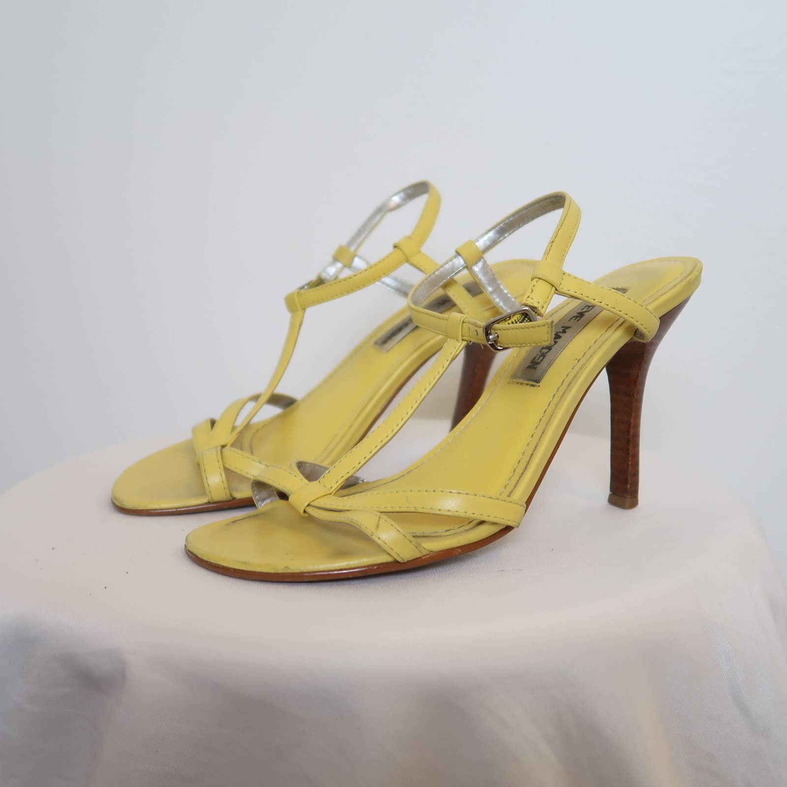 yellow heels size 6