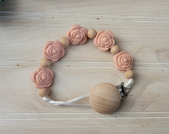 Silicone and wood pacifier clip