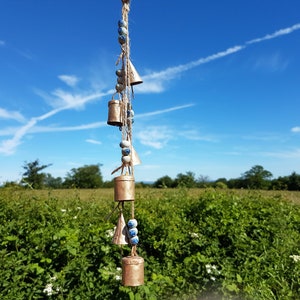 Bel windgong, koebellen aan een touwtje, muziekbeiaard, hangend móvel, gouden muurhanger, koperen bel, interior, boho boho etnisch