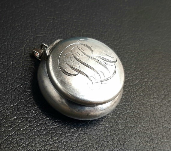 Antique Victorian Sterling Silver Box Locket Engraved… - Gem