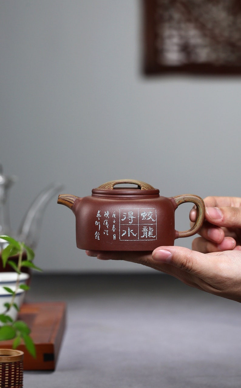 260cc chinese Yixing Handmade Zisha Purple Clay teapot Niu Gai De Zhong Gongfu Tea Pot