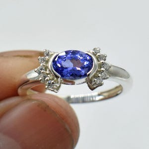 Blue Tanzanite Gemstone Ring: 925 Sterling Silver Eternity Band
