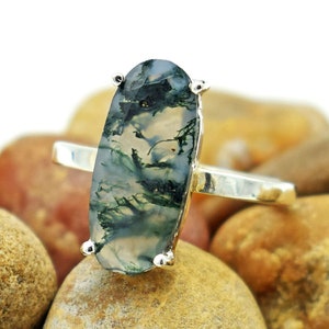 Natural Moss Agate Stone Ring: 925 Sterling Silver