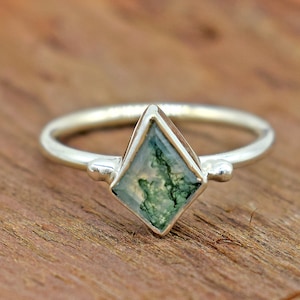 Designer Moss Agate Ring: 925 Sterling Silver, Dainty Gemstone