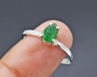 Top Quality Zambian Emerald Ring, Pear Emerald Ring, Rare Emerald Ring, Genuine Emerald Tiny Ring, Gift For Ring, Birthstone Ring,Stone Ring