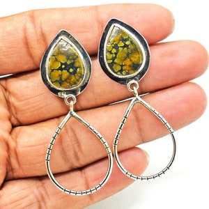 Brinco de prata turquesa tibetana incrível, brinco de turquesa natural, brinco pendurado Boho, brinco de argola longo, brinco de menina, pedra de nascimento