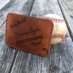 Cartera minimalista con forma de guante de béisbol de Tommy Agee