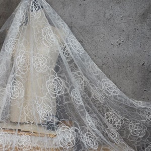 White Rose Embroidered Lace Fabric Bridal Lace 3D Floral Embroidery Lace Fabric Wedding Dress Fabric Prom Evening Dress Desinger Fabric