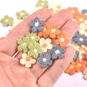 15mm Flower Sew On Embroidered Patch Appliqués Badge (Set Of 20)