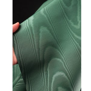Vintage Green Moire Jacquard Fabric Drapery Reflective Wave Texture Fabric For Upholstery,Wedding Dress,Curtain,Costume,Fashion Project